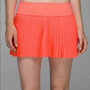 Lululemon pleat to street skirt!!